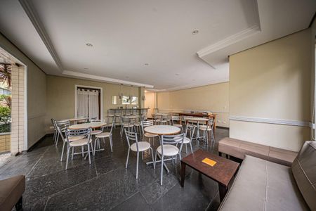 Apartamento à venda com 216m², 4 quartos e 4 vagas