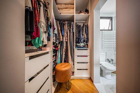 Apartamento à venda com 216m², 4 quartos e 4 vagas