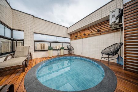 Apartamento à venda com 216m², 4 quartos e 4 vagas