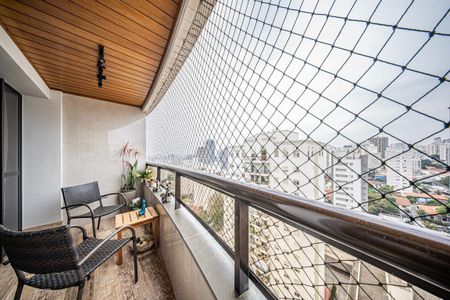 Apartamento à venda com 216m², 4 quartos e 4 vagas