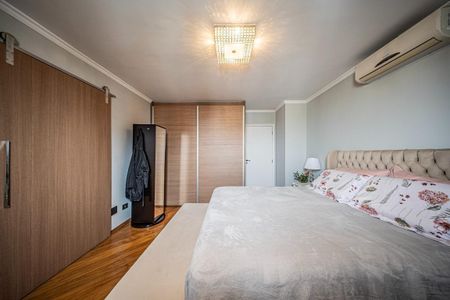 Apartamento à venda com 216m², 4 quartos e 4 vagas