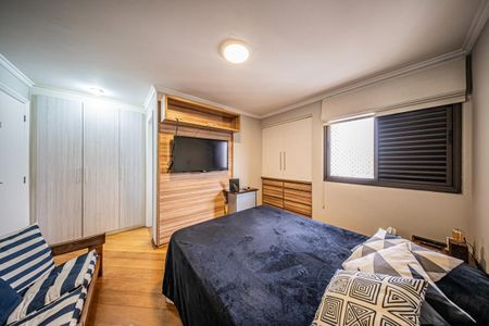 Apartamento à venda com 216m², 4 quartos e 4 vagas