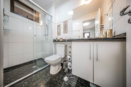 Apartamento à venda com 216m², 4 quartos e 4 vagas
