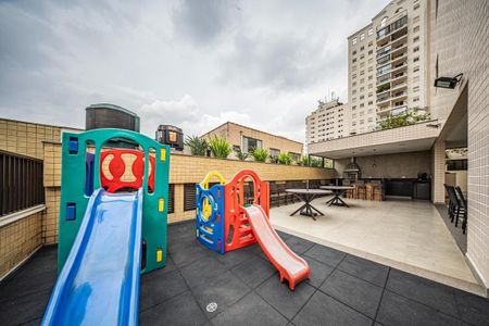 Apartamento à venda com 216m², 4 quartos e 4 vagas
