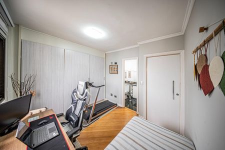 Apartamento à venda com 216m², 4 quartos e 4 vagas