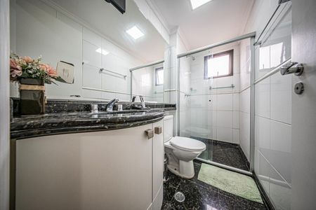 Apartamento à venda com 216m², 4 quartos e 4 vagas