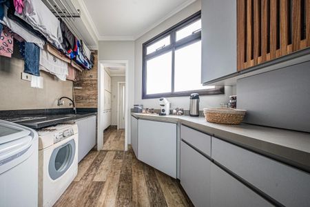 Apartamento à venda com 216m², 4 quartos e 4 vagas