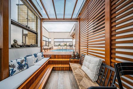 Apartamento à venda com 216m², 4 quartos e 4 vagas