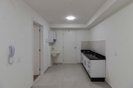 Sala de apartamento para alugar com 1 quarto, 26m² em Parque Industrial Tomas Edson, São Paulo