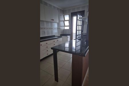 Cozinha de apartamento para alugar com 2 quartos, 93m² em Bom Fim, Porto Alegre
