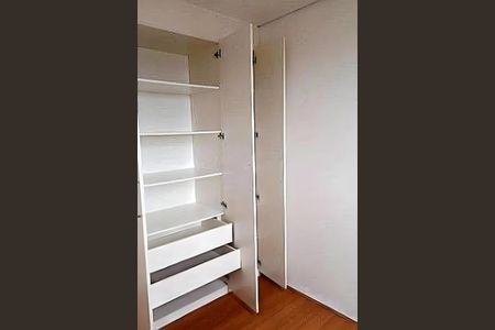 Apartamento à venda com 2 quartos, 42m² em Parque Reboucas, São Paulo