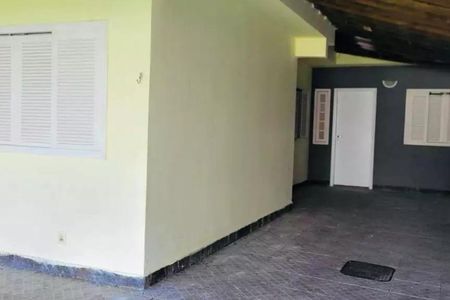 Casa à venda com 3 quartos, 200m² em Vargem Pequena, Rio de Janeiro