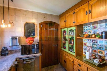Casa à venda com 4 quartos, 280m² em Cursino, São Paulo