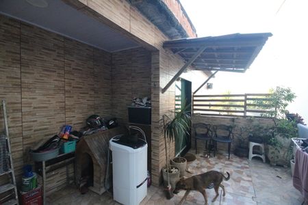 Casa para alugar com 80m², 2 quartos e 1 vagaÁrea de Serviço