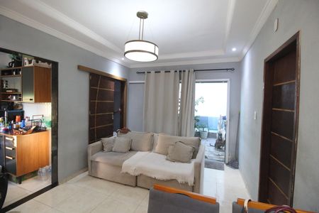 Casa para alugar com 80m², 2 quartos e 1 vagaSala