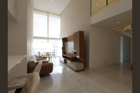 Apartamento para alugar com 156m², 3 quartos e 3 vagasSala