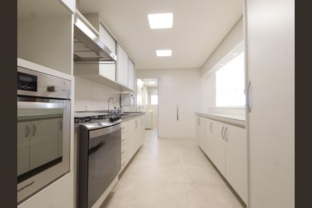 Apartamento para alugar com 156m², 3 quartos e 3 vagasCozinha