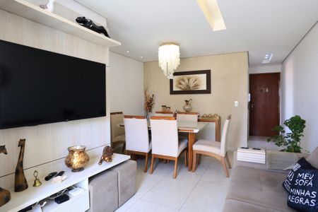 Sala de apartamento para alugar com 3 quartos, 70m² em Santa Cruz, Belo Horizonte