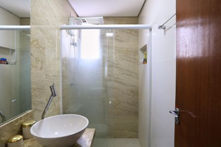 Apartamento para alugar com 70m², 3 quartos e 2 vagasBanheiro