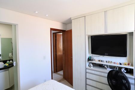 Suíte de apartamento para alugar com 3 quartos, 70m² em Santa Cruz, Belo Horizonte