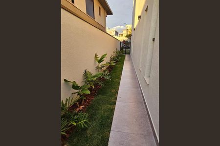 Casa à venda com 4 quartos, 340m² em Loteamento Residencial Arborais, Campinas