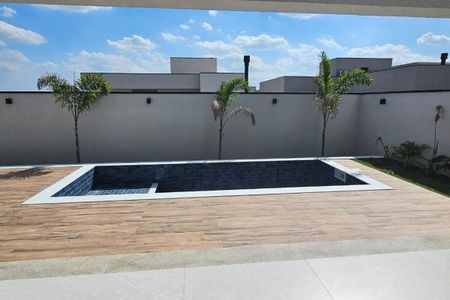 Casa à venda com 340m², 4 quartos e 4 vagas