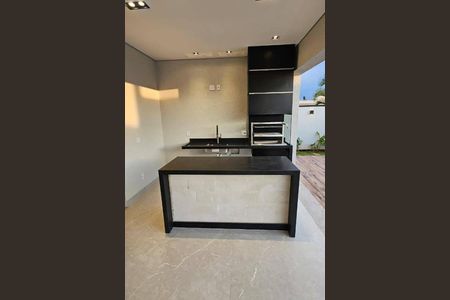 Casa à venda com 4 quartos, 340m² em Loteamento Residencial Arborais, Campinas