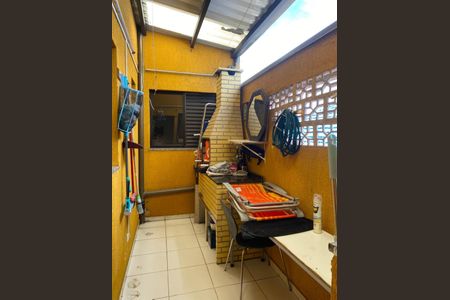 Apartamento para alugar com 75m², 2 quartos e 2 vagasÁrea externa