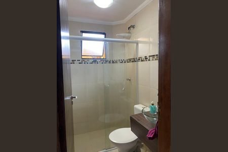 Apartamento para alugar com 75m², 2 quartos e 2 vagasBanheiro