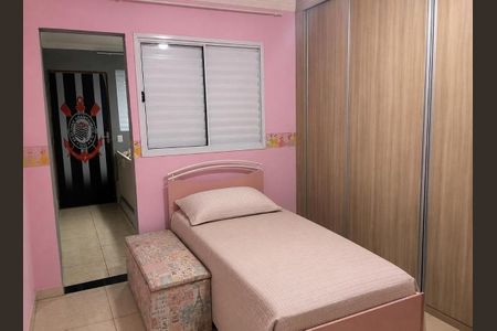 Casa à venda com 145m², 4 quartos e 2 vagas Casa à venda com 145m², 4 quartos e 2 vagasQuarto