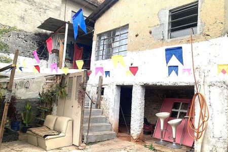 Casa à venda com 106m², 2 quartos e 1 vaga