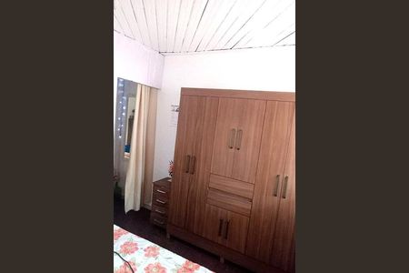 Casa à venda com 2 quartos, 106m² em Km 18, Osasco