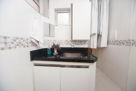 Apartamento à venda com 100m², 2 quartos e 1 vagaÁrea de Serviço