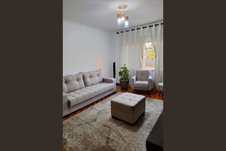 Casa à venda com 3 quartos, 300m² em Jardim Oriental, São Paulo