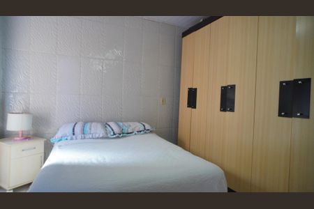 Quarto 1 de casa para alugar com 3 quartos, 125m² em Rubem Berta, Porto Alegre