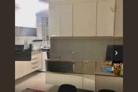 Apartamento à venda com 296m², 4 quartos e 3 vagas