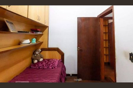 Casa à venda com 4 quartos, 133m² em Jardim Peri Peri, São Paulo