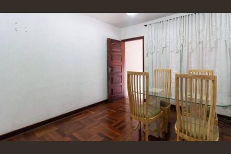 Casa à venda com 4 quartos, 133m² em Jardim Peri Peri, São Paulo