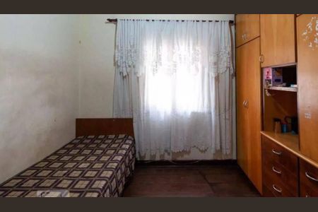 Casa à venda com 4 quartos, 133m² em Jardim Peri Peri, São Paulo