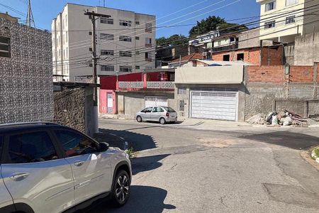 Casa à venda com 3 quartos, 50m² em Vila Quitauna, Osasco