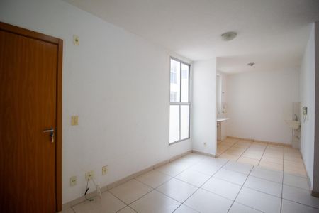 Sala de apartamento para alugar com 2 quartos, 50m² em Éden, Sorocaba