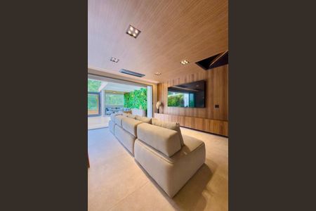 Casa à venda com 3 quartos, 200m² em Residencial Tambore III, Santana de Parnaíba