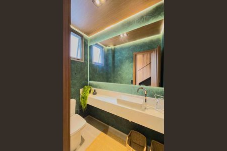 Casa à venda com 200m², 3 quartos e 2 vagas