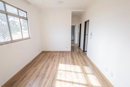 sala de apartamento à venda com 3 quartos, 59m² em Heliópolis, Belo Horizonte