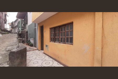 Casa à venda com 350m², 5 quartos e 1 vaga Casa à venda com 350m², 5 quartos e 1 vagaCasa 2 - Acesso a Casa