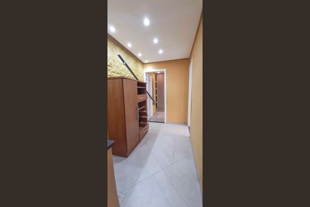 Casa à venda com 350m², 5 quartos e 1 vaga Casa à venda com 350m², 5 quartos e 1 vagaCasa 2 - Hall