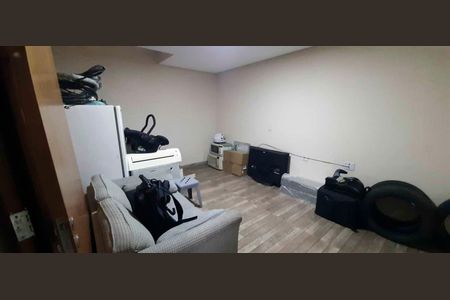 Casa 1 - Sala de casa à venda com 5 quartos, 350m² em Conceicao, Osasco