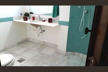 Apartamento para alugar com 5 quartos, 300m² em Boqueirão, Santos