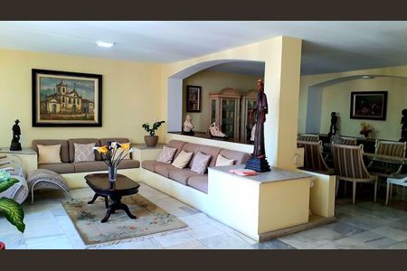 Apartamento para alugar com 5 quartos, 300m² em Boqueirão, Santos