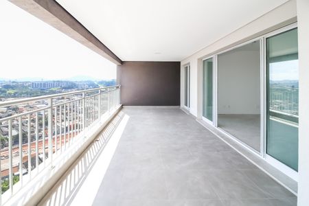 Apartamento para alugar com 127m², 3 quartos e 2 vagasVaranda